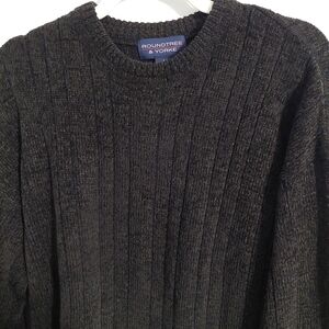 Roundtree & Yorke Men's Dark Charcoal Ribbed Crewneck Sweater